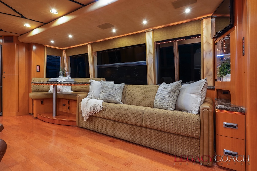 2006 Prevost Marathon H3-45 For Sale