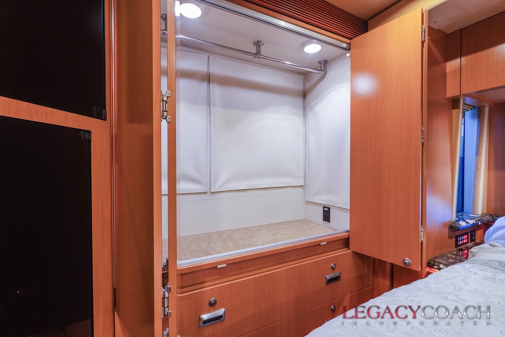 2006 Prevost Marathon H3-45 For Sale