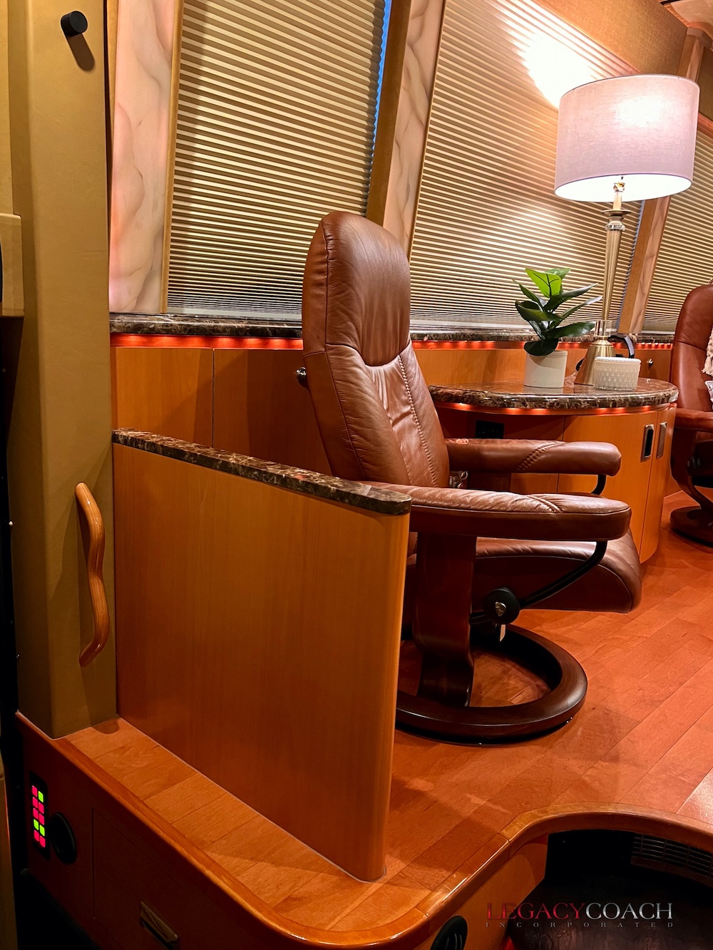 2006 Prevost Marathon H3-45 For Sale