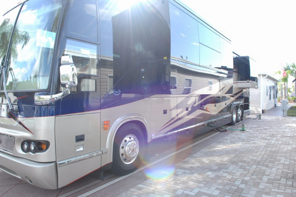 2006 Prevost Marathon H3-45 For Sale