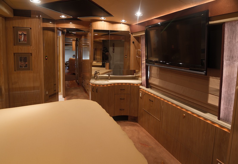 2006 Prevost Marathon H3-45 For Sale