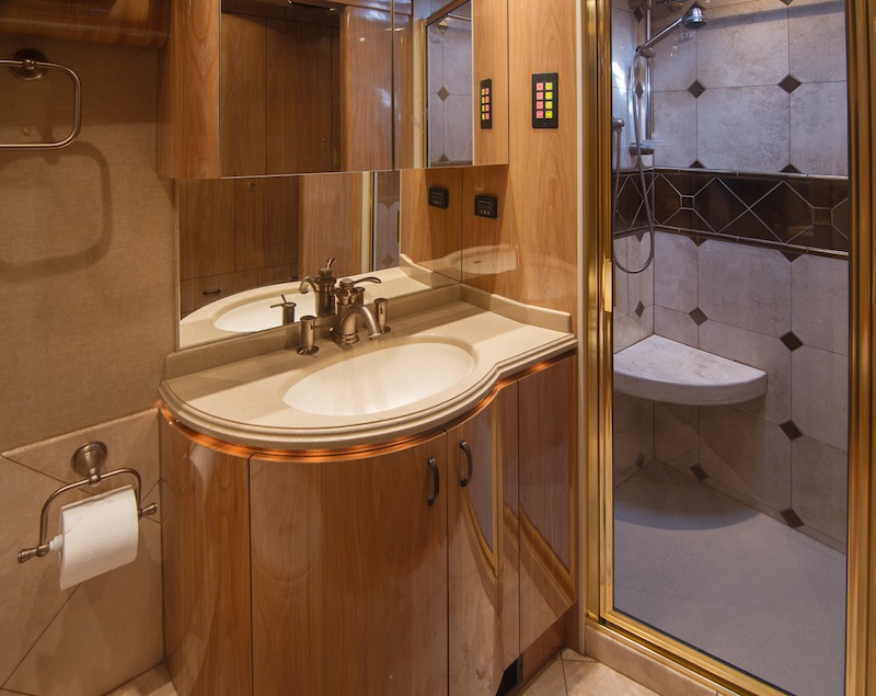 2006 Prevost Marathon H3-45 For Sale