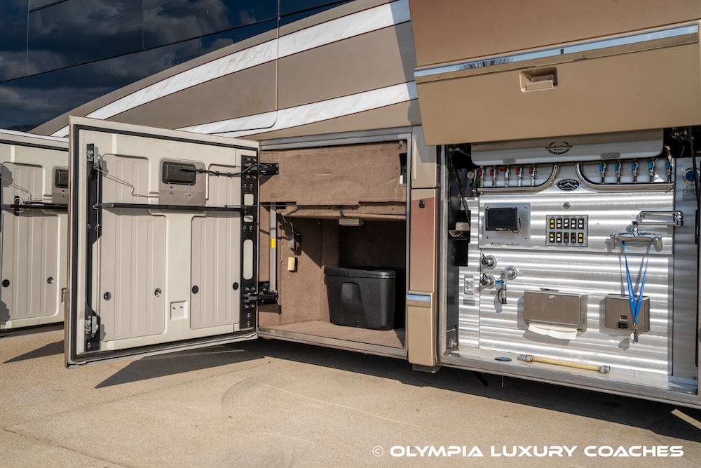 2006 Prevost  Marathon H3-45 For Sale