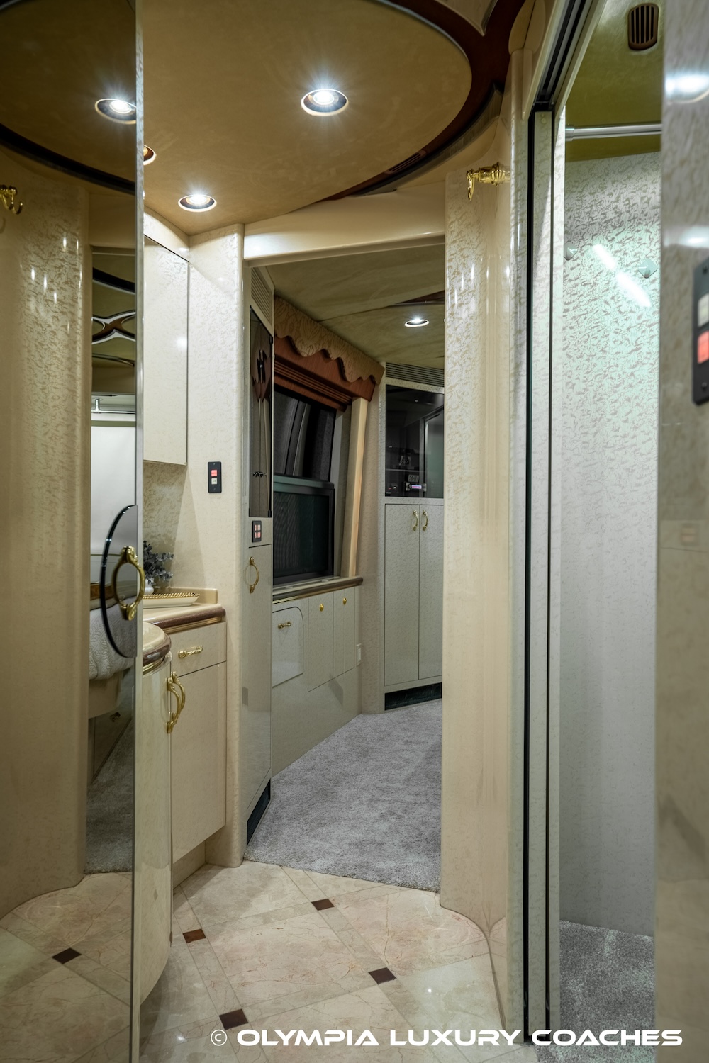 2006 Prevost  Marathon H3-45 For Sale