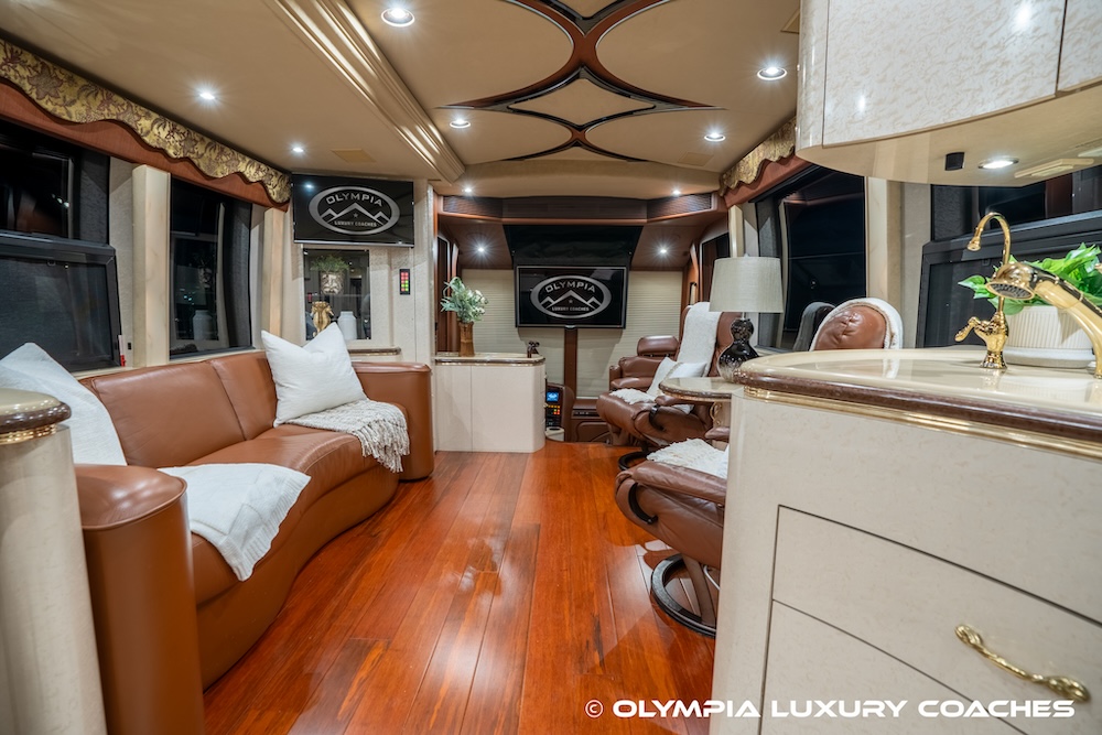 2006 Prevost  Marathon H3-45 For Sale