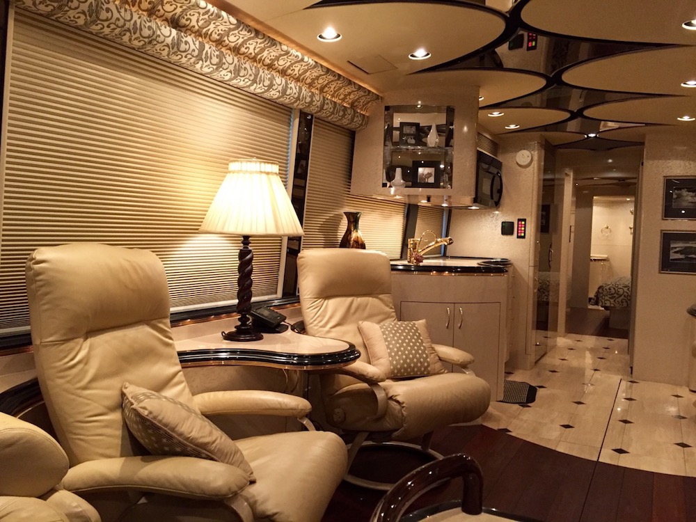 2006 Prevost Marathon H3-45 For Sale