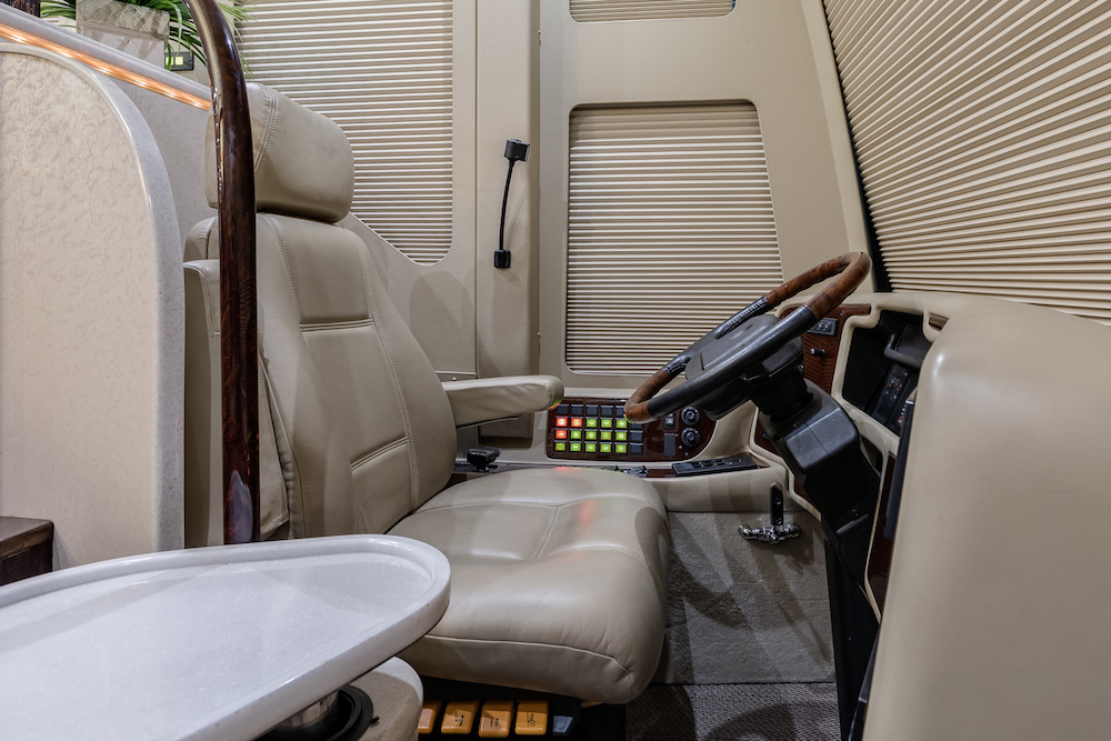 2006 Prevost Marathon H3-45 For Sale