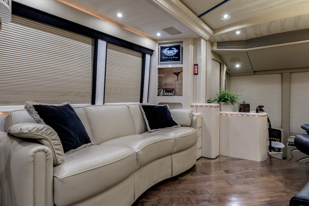 2006 Prevost Marathon H3-45 For Sale