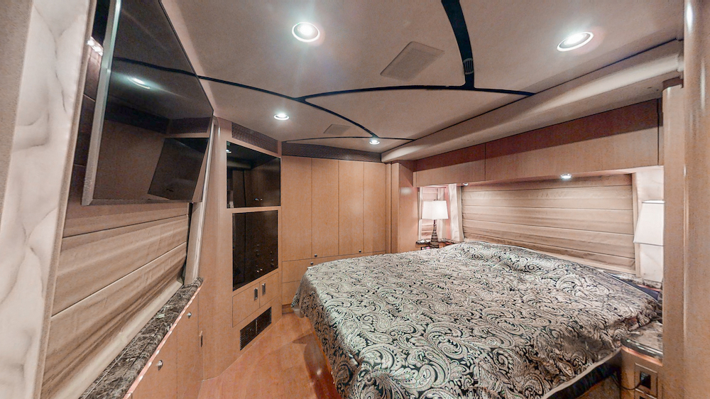 2006 Prevost Marathon H3-45 For Sale