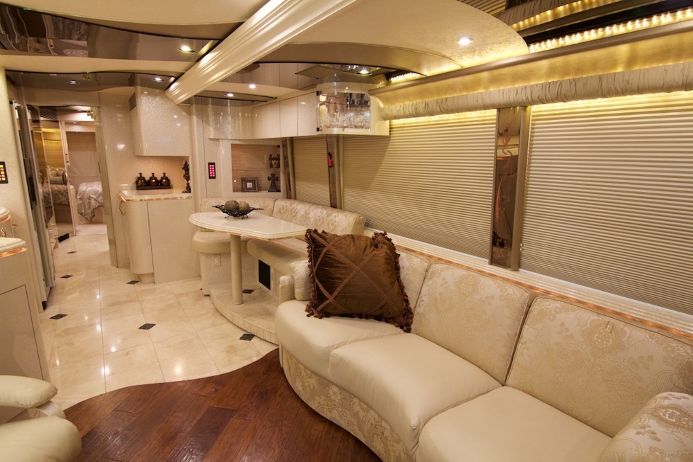 2006 Prevost Marathon H3-45 For Sale