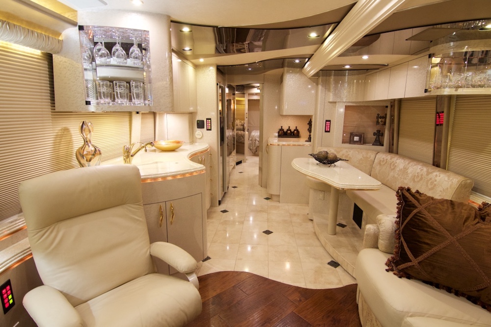 2006 Prevost Marathon H3-45 For Sale