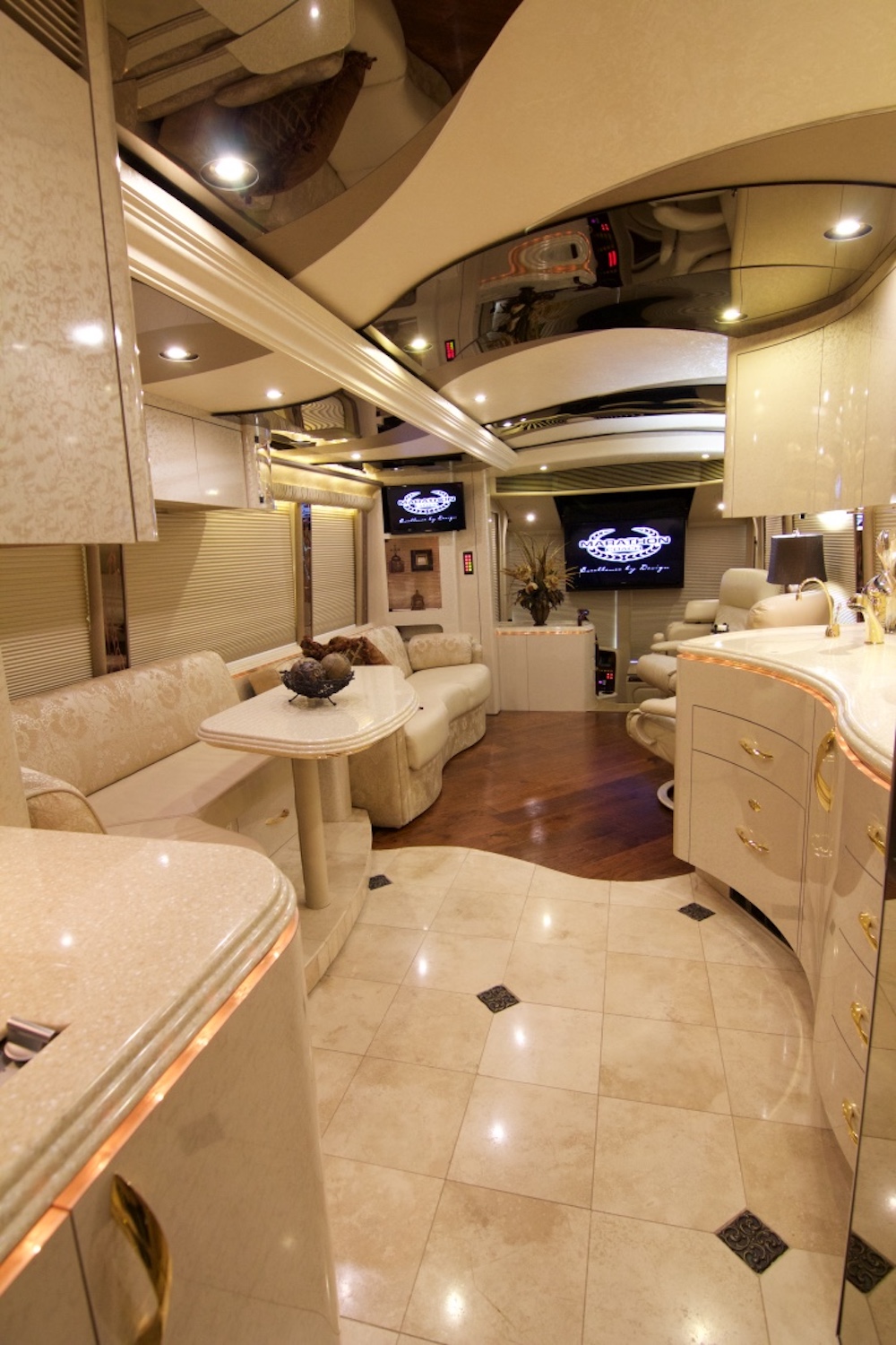 2006 Prevost Marathon H3-45 For Sale