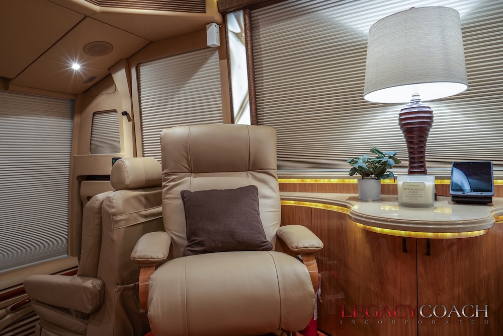 2006 Prevost Marathon H3-45 For Sale