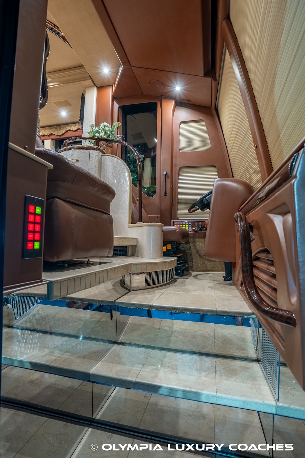 2006 Prevost Marathon H3-45 For Sale