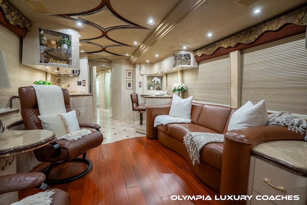 2006 Prevost Marathon H3-45 For Sale