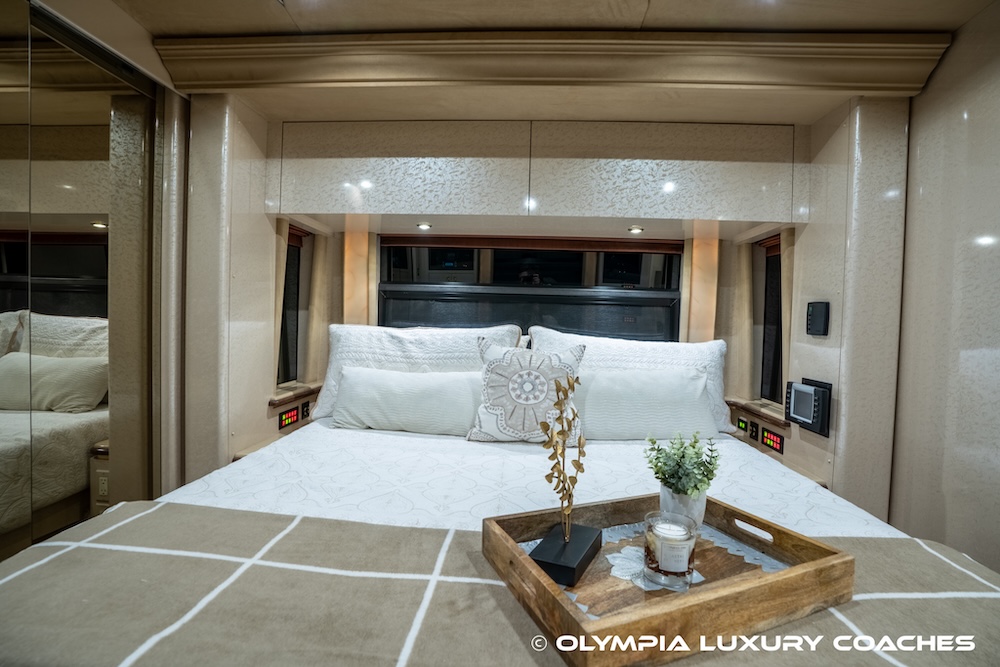 2006 Prevost Marathon H3-45 For Sale