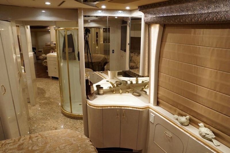 2006 Prevost Marathon XLII For Sale