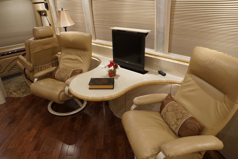 2006 Prevost Marathon XLII For Sale