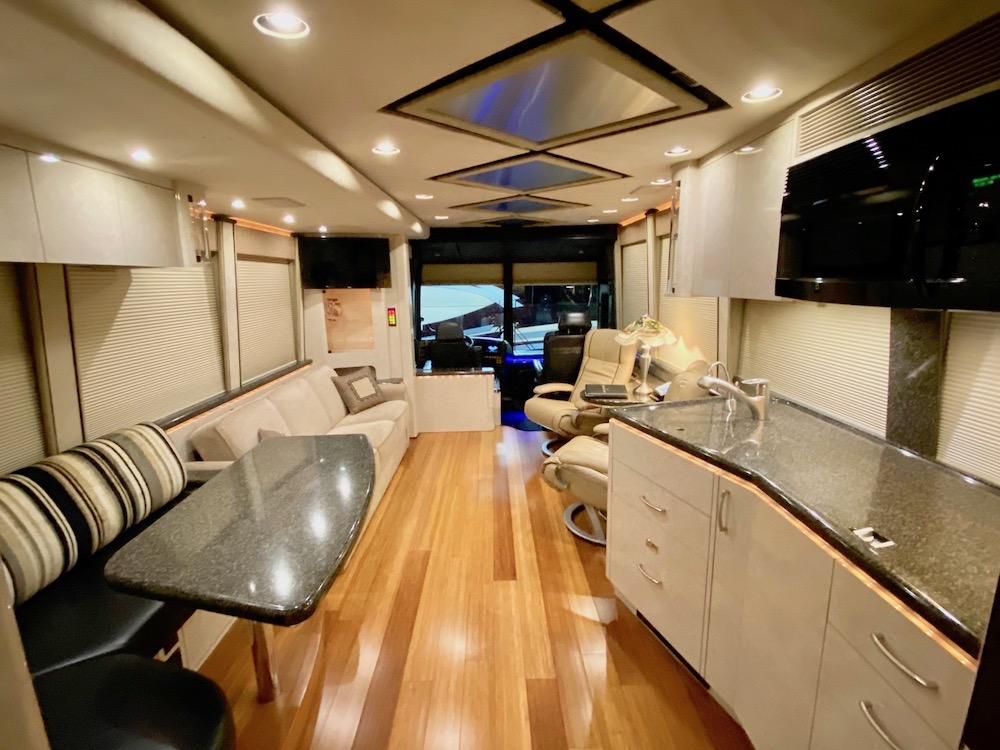 2006 Prevost Marathon XLII For Sale