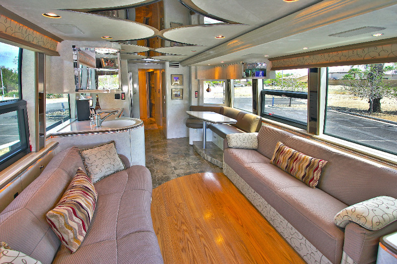 2006 Prevost Marathon XLII For Sale