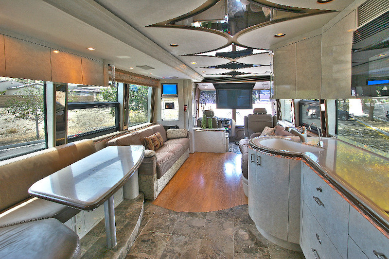 2006 Prevost Marathon XLII For Sale