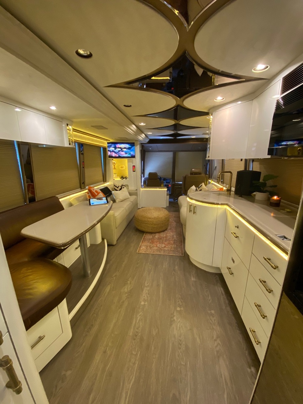 2006 Prevost Marathon XLII For Sale