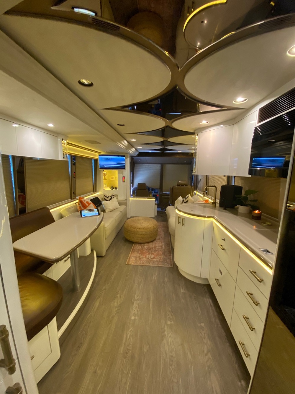 2006 Prevost Marathon XLII For Sale