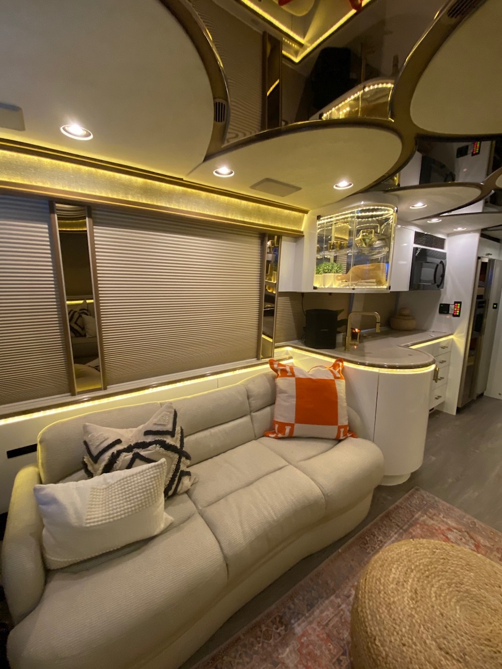 2006 Prevost Marathon XLII For Sale