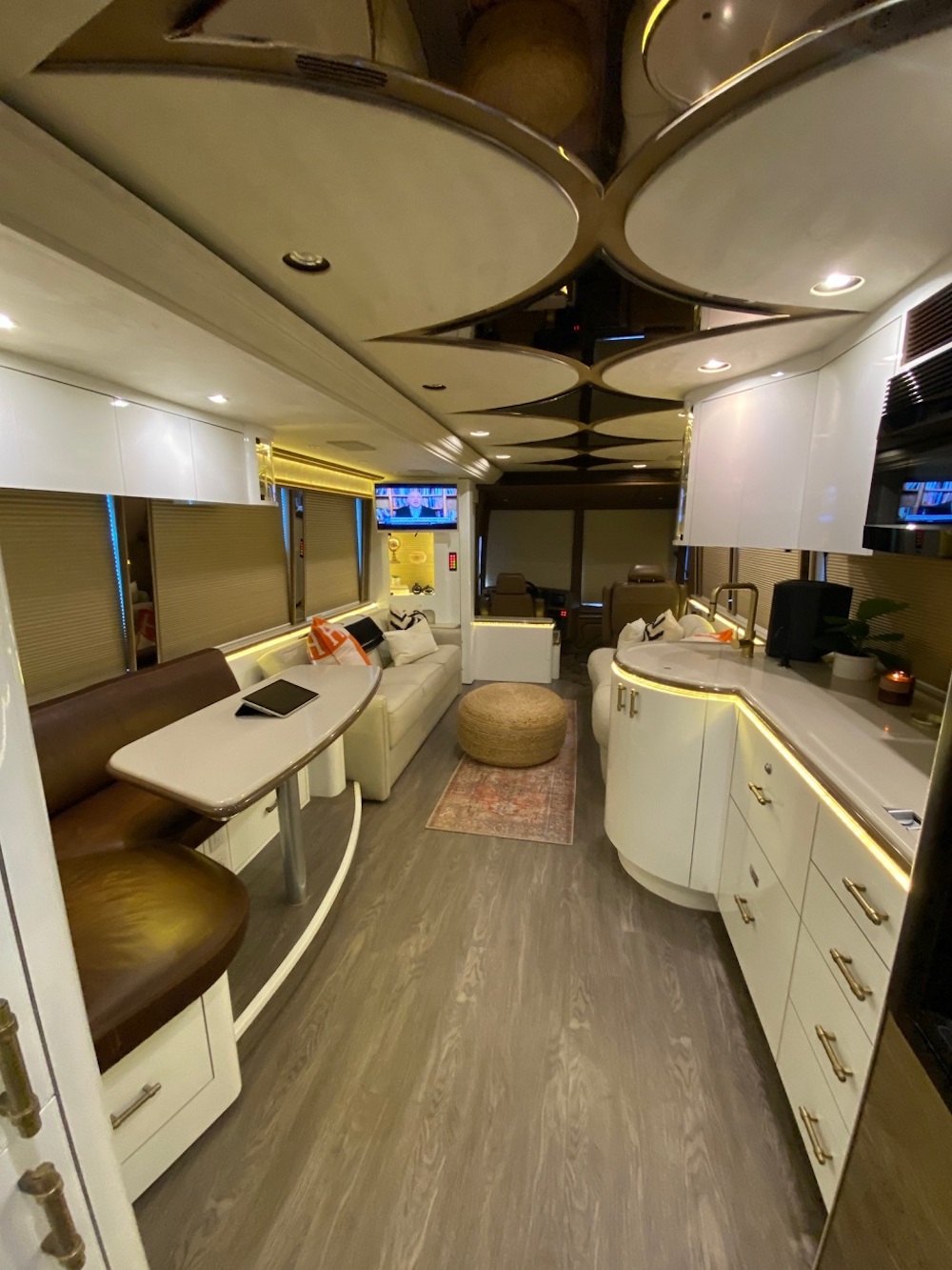 2006 Prevost Marathon XLII For Sale