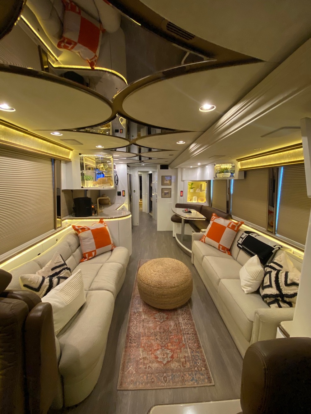 2006 Prevost Marathon XLII For Sale