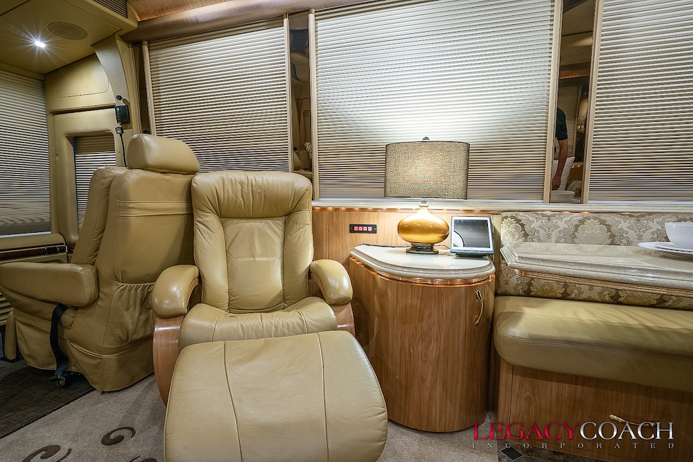 2006 Prevost Marathon XLII For Sale