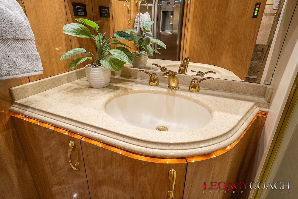 2006 Prevost Marathon XLII For Sale