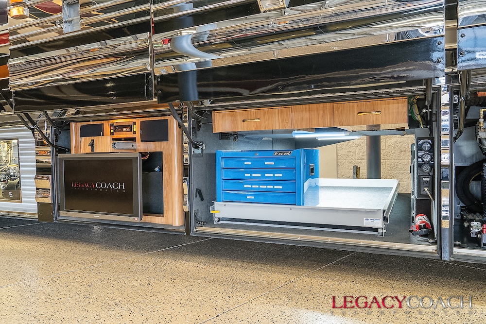 2006 Prevost Marathon XLII For Sale