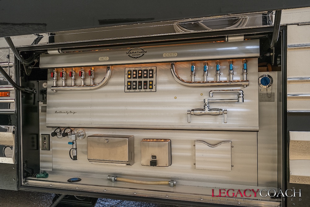 2006 Prevost Marathon XLII For Sale