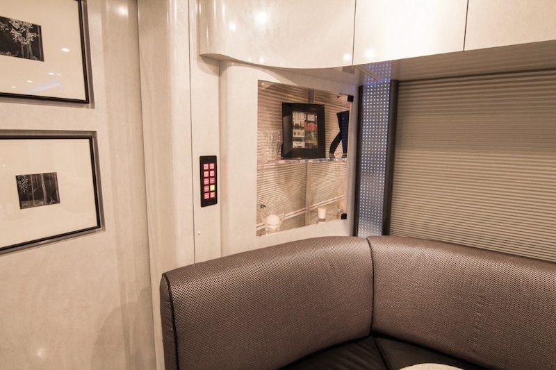 2006 Prevost Marathon XLII For Sale