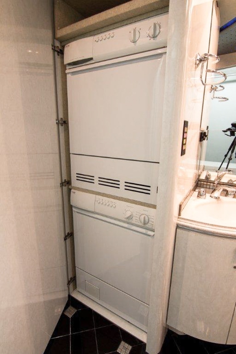 2006 Prevost Marathon XLII For Sale