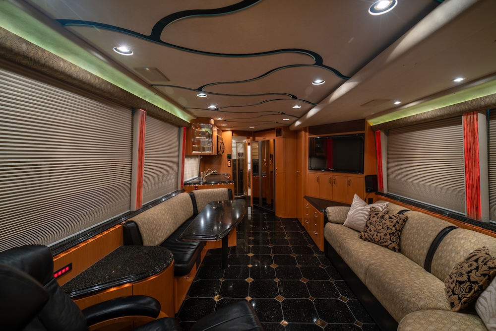 2006 Prevost Marathon XLII For Sale