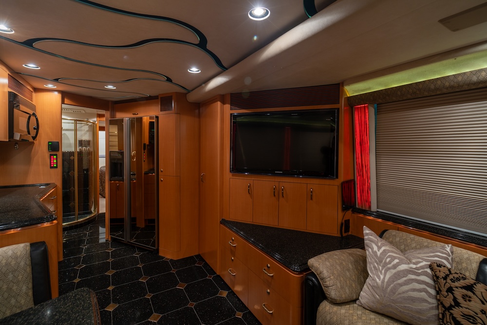 2006 Prevost Marathon XLII For Sale