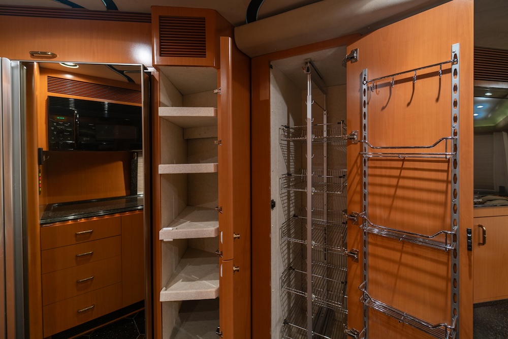 2006 Prevost Marathon XLII For Sale
