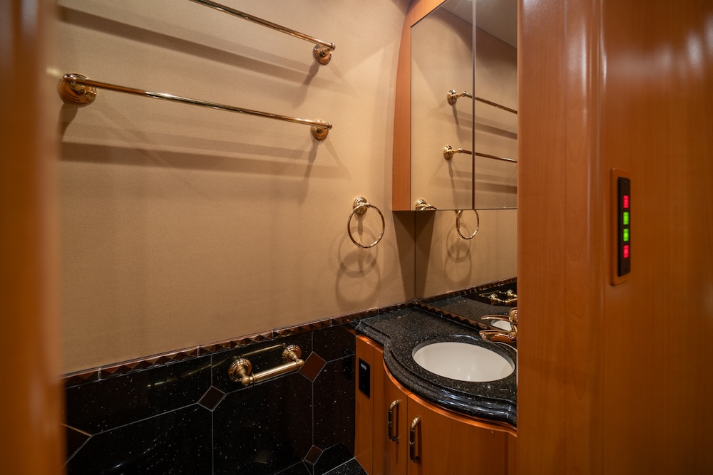 2006 Prevost Marathon XLII For Sale