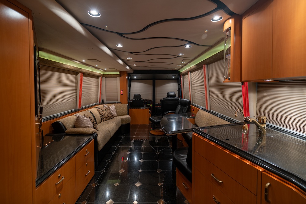 2006 Prevost Marathon XLII For Sale