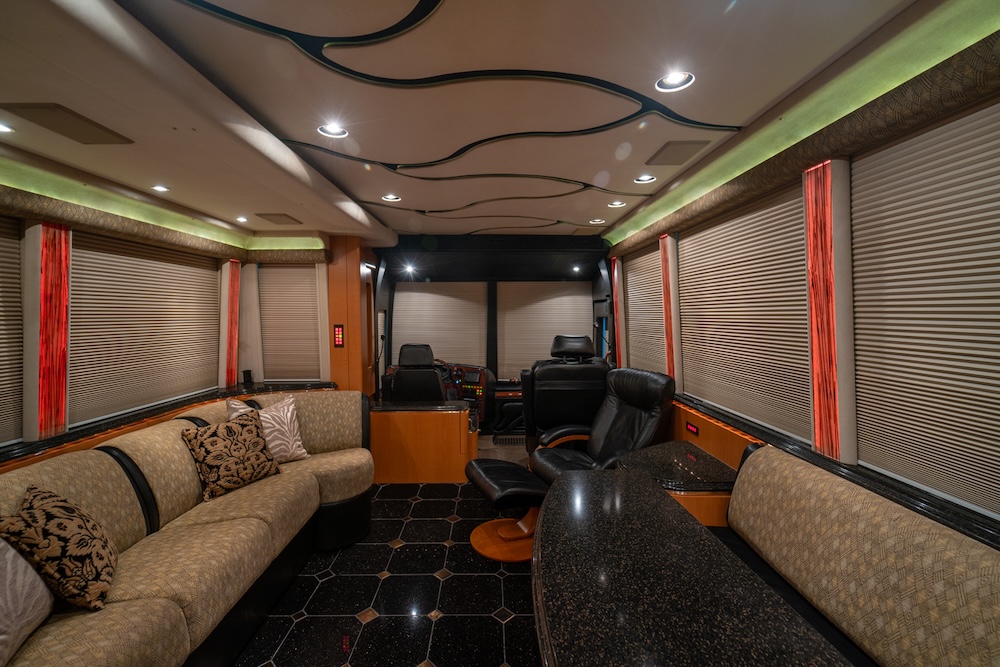 2006 Prevost Marathon XLII For Sale