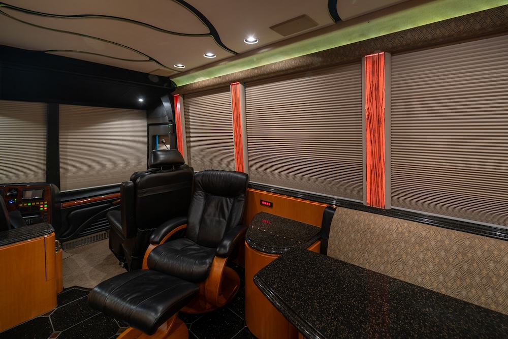 2006 Prevost Marathon XLII For Sale