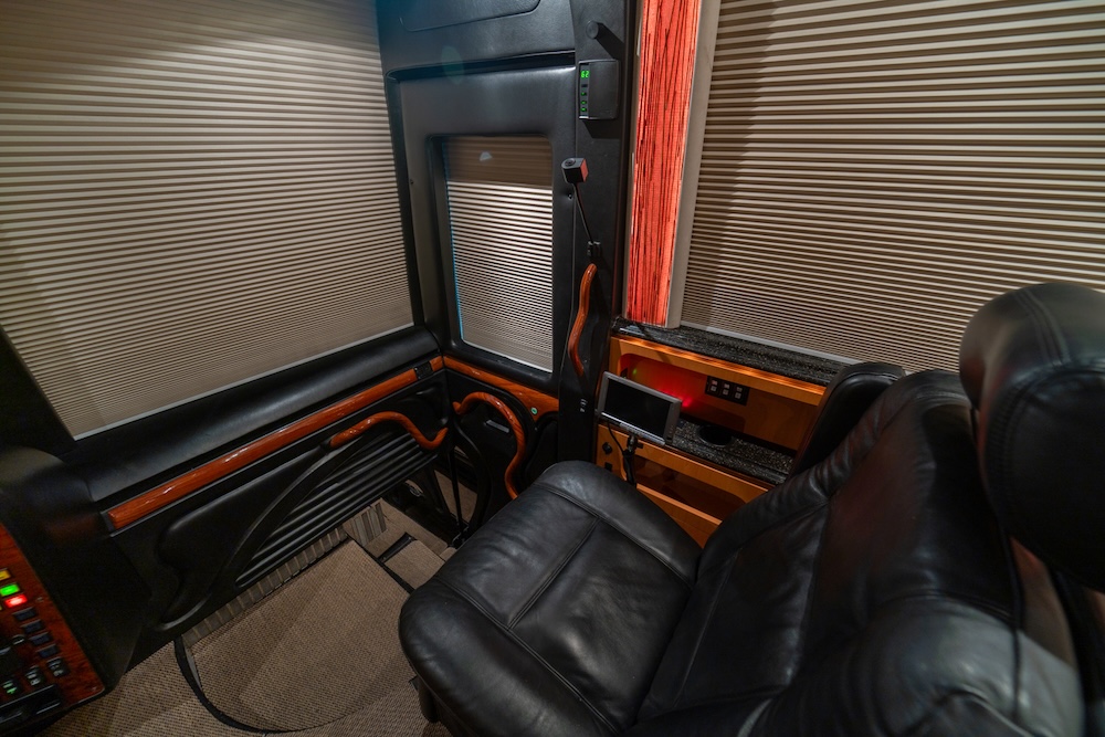 2006 Prevost Marathon XLII For Sale