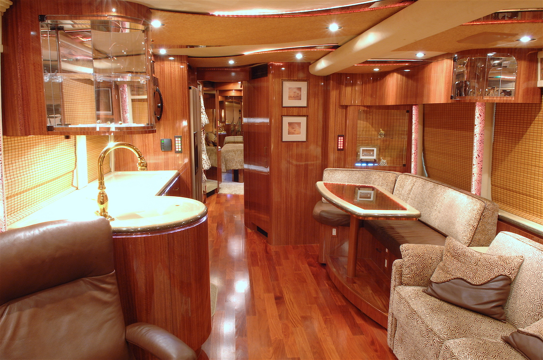 2006 Prevost Marathon XLII For Sale