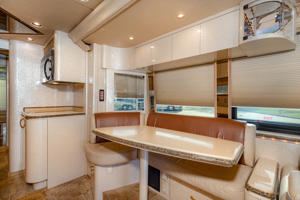 2006 Prevost Marathon XLII For Sale