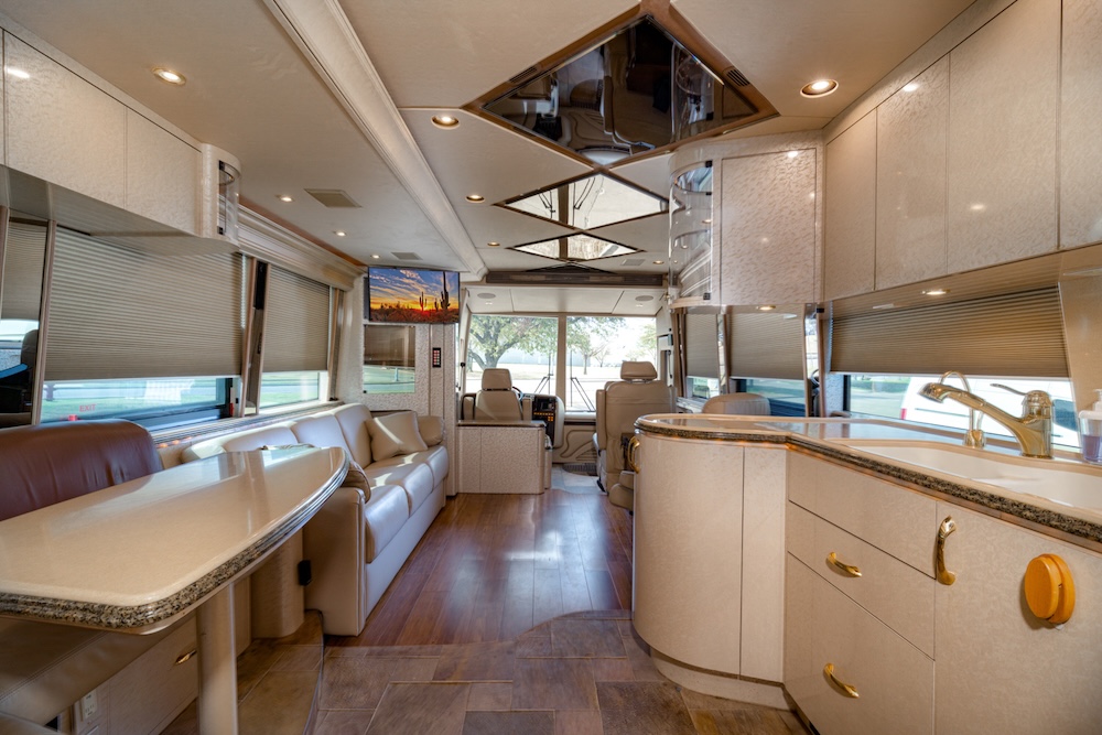 2006 Prevost Marathon XLII For Sale
