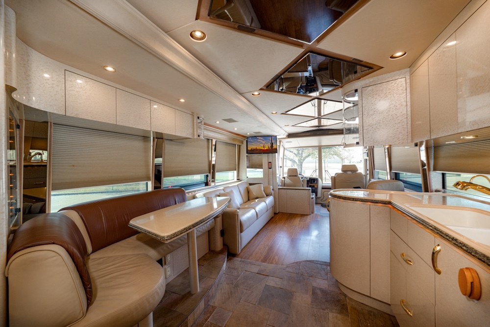 2006 Prevost Marathon XLII For Sale