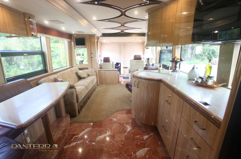 2006 Prevost Marathon XLII For Sale