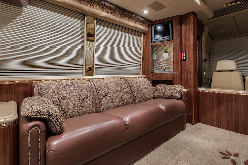 2006 Prevost Marathon XLII For Sale